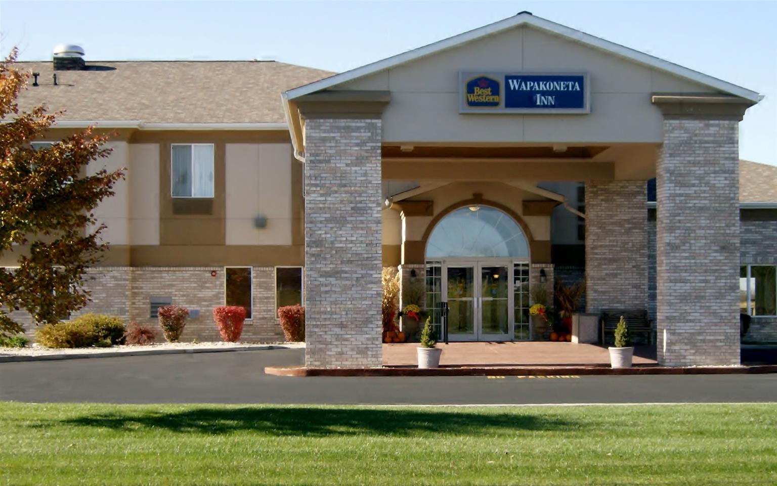 Best Western Wapakoneta Inn Экстерьер фото